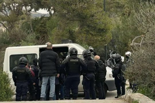 lykavitos foitites sylipsi pano